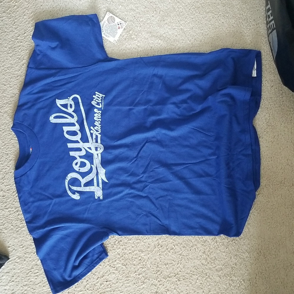 NWT Kansas City Royals tshirt